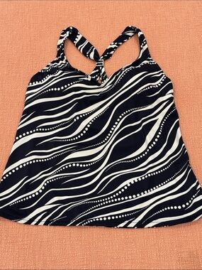 Caribbean Joe navy & White Wave-Print Halter Tankini Top - IMO fits med / large